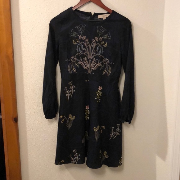 LOFT Dresses & Skirts - Ann Taylor Loft petite dress